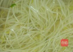 凉拌緑豆芽腐竹的做法图解6