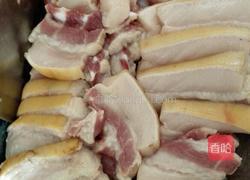 菠萝红烧肉的做法图解1