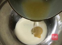 酸奶慕斯的做法图解5