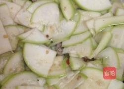 葫芦炒肉的做法图解3