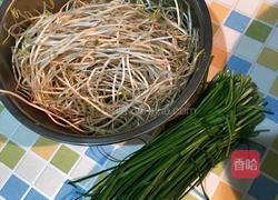 韭菜炒绿豆芽的做法图解1