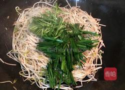 韭菜炒绿豆芽的做法图解5