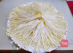 蒜蓉蒸金针菇的做法图解1