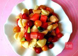 哈密瓜果蔬酸奶沙拉的做法图解7