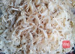 虾皮拌苦瓜的做法图解3