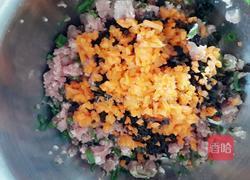 开口烧麦～胡萝卜木耳鲜肉馅的做法图解7