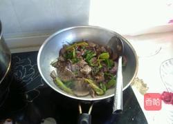 猪肝炒青椒的做法图解5