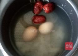 黑米大米小米燕麦大枣粥的做法图解5
