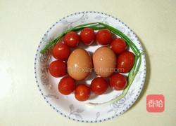 圣女果炒鸡蛋的做法图解1