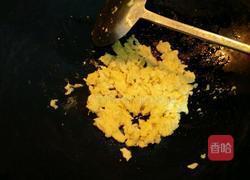 圣女果炒鸡蛋的做法图解6