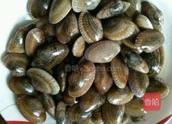 蒜香炒贝壳的做法图解2