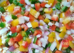 彩椒鲜虾披萨的做法图解4