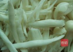 海鲜菇滑肉汤的做法图解7