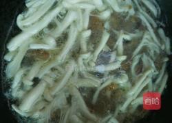 海鲜菇滑肉汤的做法图解10