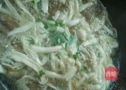 海鲜菇滑肉汤的做法图解12