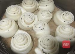 芝麻花卷的做法图解5