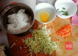 卷心菜炒饭的做法图解1