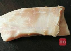 手撕卷心菜炒猪油渣的做法图解3