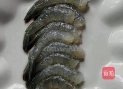 花样白萝卜酿虾球的做法图解2