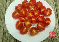 卷心菜炒圣女果的做法图解3