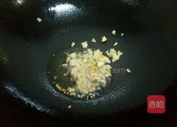 卷心菜炒圣女果的做法图解4