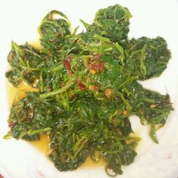 凉拌灰灰菜