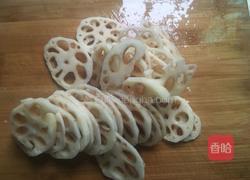 藕片炒瘦肉的做法图解2