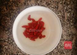 猪肉冬瓜枸杞汤的做法图解7