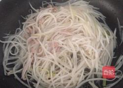 萝卜丝炒肉的做法图解3