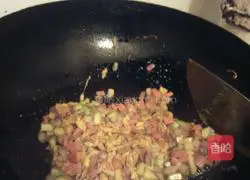 Egg Fried Rice Recipe Illustration 4