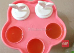  #哈密瓜#哈密瓜冰棍的做法图解4