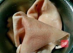 油炸猪皮的做法图解1