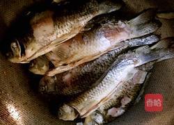 红烧小鲫鱼的做法图解3