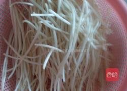 韭黄豆芽炒肉丝的做法图解3