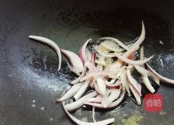 彩椒拌黑木耳的做法图解5