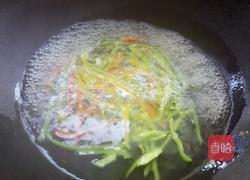 彩椒拌黑木耳的做法图解4