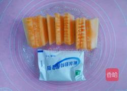 哈密瓜奶昔的做法图解1