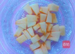 哈密瓜奶昔的做法图解2