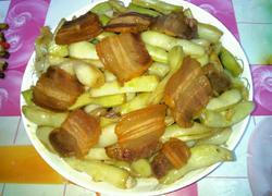 腊肉炒四季豆