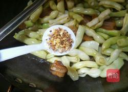 腊肉炒四季豆的做法图解9