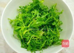 圣女果拌苦菊的做法图解1