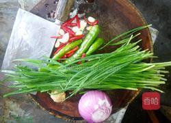 韭菜煮鱼的做法图解2