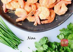 鲜虾卷心菜色拉的做法图解2