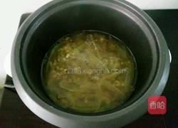 西瓜皮绿豆甜汤的做法图解7