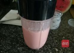 西瓜奶昔的做法图解5