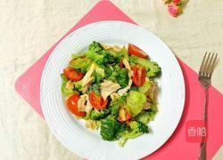 盐焗鸡圣女果沙拉的做法图解6