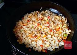 彩椒炒饭的做法图解10