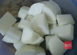 筒子骨白萝卜汤的做法图解3