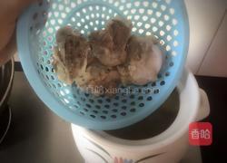 山药玉米筒骨汤的做法图解3