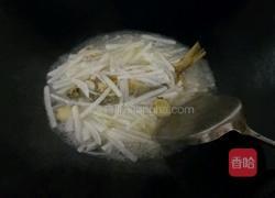 白萝卜焖鱼的做法图解6